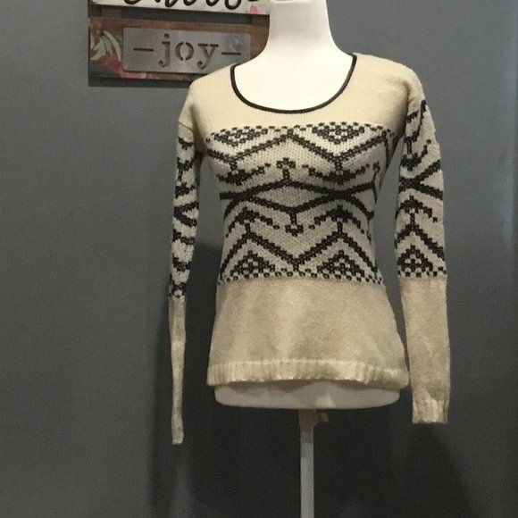 Maurices Sweaters - Maurices Sweater